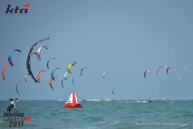 Day 1 – IKA TwinTip Racing Asian Championships © Alexandru Baranescu